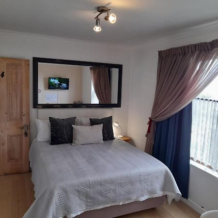 Fijnbos Guesthouse Knysna Ngoại thất bức ảnh